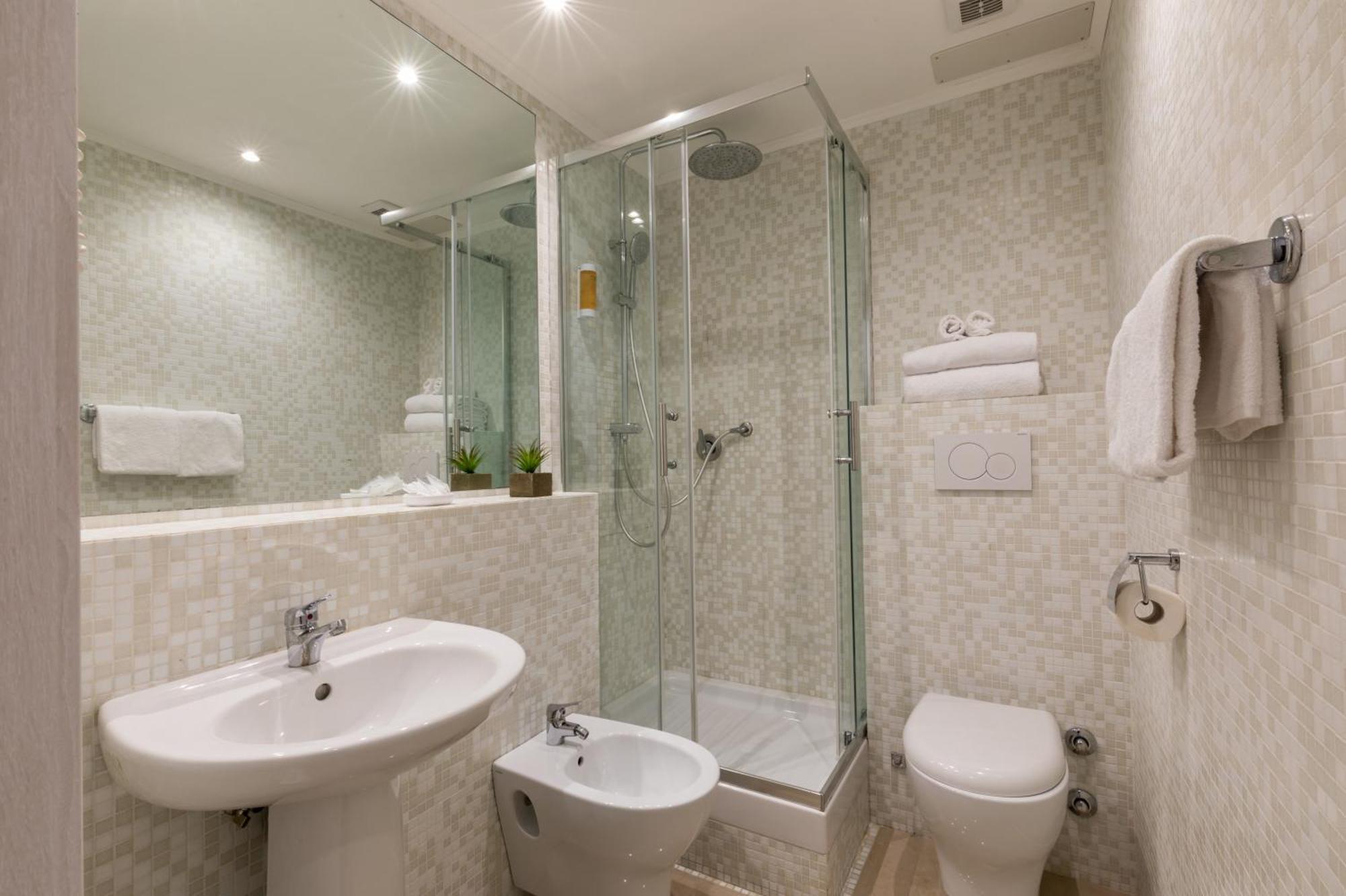 Amalia Suites By Remember Рим Экстерьер фото